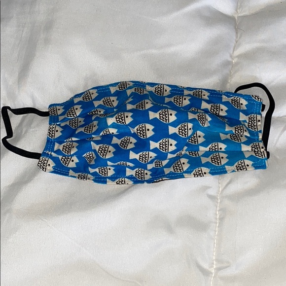 Fish mask - Picture 2 of 2